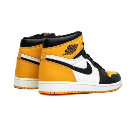 Tênis Nike Air Jordan 1 Retrô High OG Amarelo Taxi