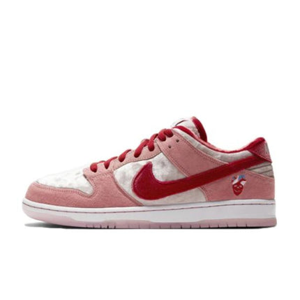 Tênis Nike SB Dunk Low StrangeLove Valentine's Day