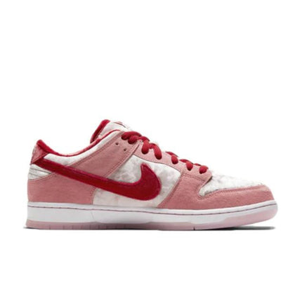 Tênis Nike SB Dunk Low StrangeLove Valentine's Day